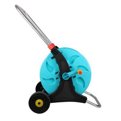 LOCSOLÓTÖMLŐ KOCSI  LOCSOLÓPISZTOLLYAL ÉS KIEGÉSZÍTŐ ADAPTEREKKEL.