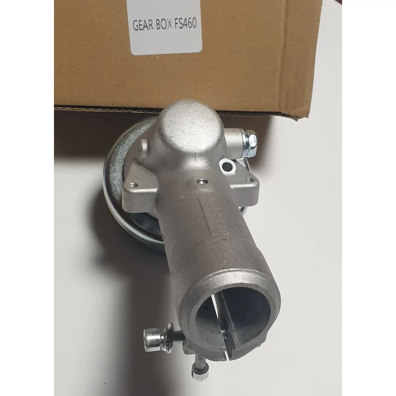 SZÖGHAJTÁS  STIHL FS 460